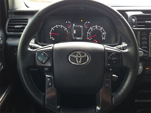 Used 2023 Toyota 4Runner 40th Anniversary SE image 13