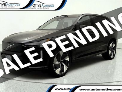 Used 2025 Volvo EX90 Ultra w/ Protection Package Premier