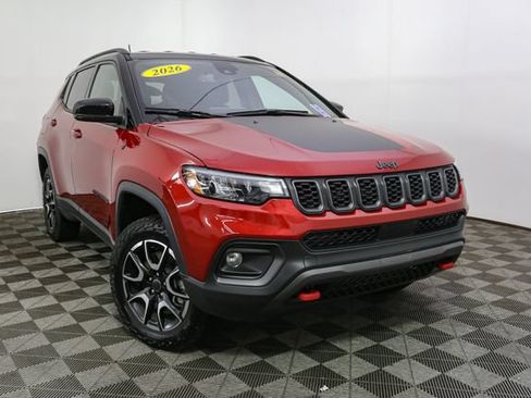 Used 2026 Jeep Compass Trailhawk AWD/4WD image 3