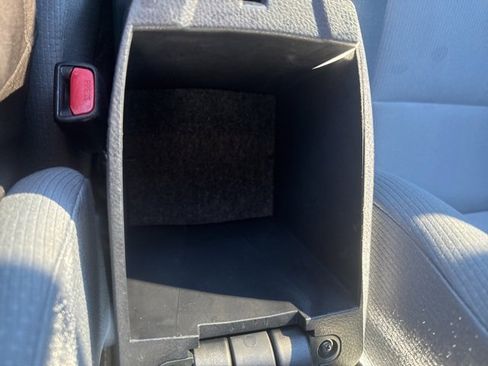 Used 2015 Toyota Corolla L image 25