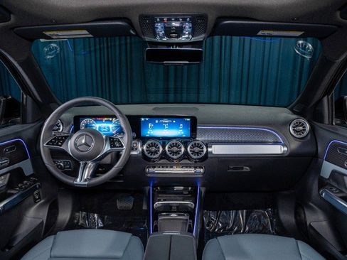 New 2026 Mercedes-Benz GLB 250 4MATIC image 14