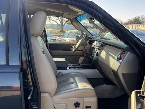 Used 2014 Ford Expedition XLT w/ Equipment Group 201A image 29
