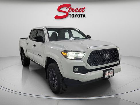 Certified 2022 Toyota Tacoma Limited w/ Nightshade Package AWD/4WD image 5