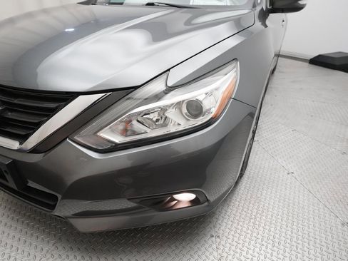 Used 2016 Nissan Altima 2.5 SV w/ Convenience Package image 22