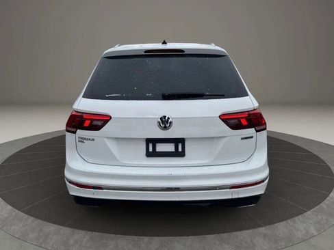 Used 2020 Volkswagen Tiguan SEL Premium R-Line w/ 3rd Row Seat Package AWD/4WD image 6