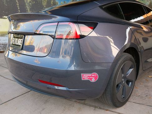 Used 2023 Tesla Model 3 Standard Range RWD image 39