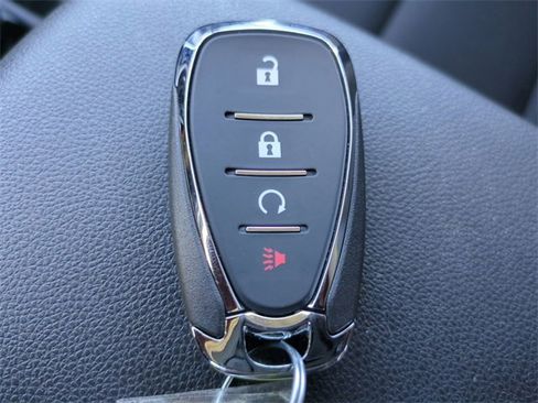 Used 2025 Chevrolet Trax ACTIV w/ Driver Confidence Package image 24