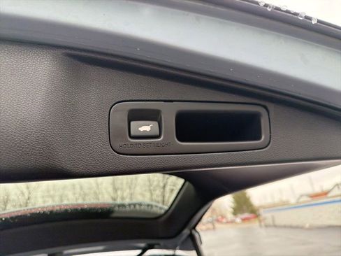 Used 2020 Honda CR-V Touring image 23