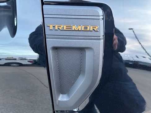 New 2025 Ford Maverick Tremor AWD/4WD image 14