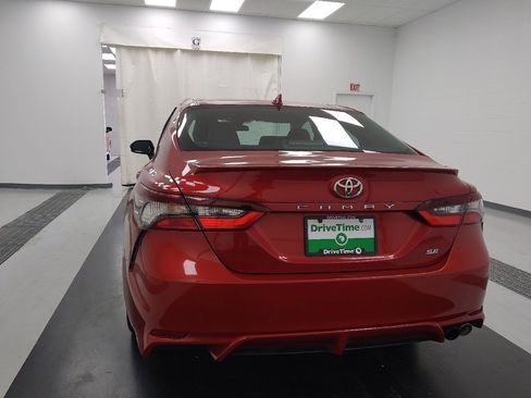 Used 2021 Toyota Camry SE image 6