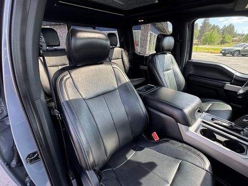 Used 2019 Ford F150 Lariat w/ Equipment Group 502A Luxury AWD/4WD image 27