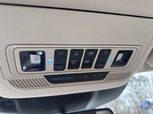 Used 2023 Ford Explorer Platinum w/ Technology Package AWD/4WD image 36