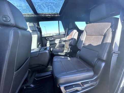 Used 2024 Chevrolet Tahoe High Country image 20