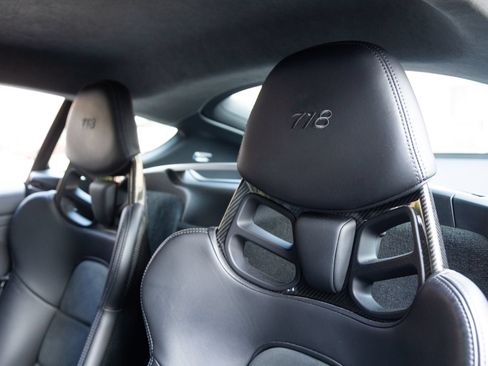 Certified 2022 Porsche 718 Cayman RWD image 23
