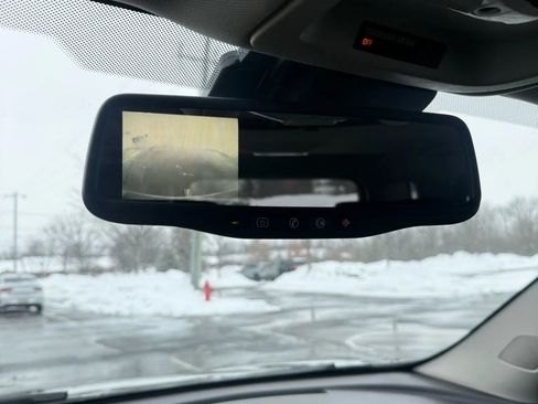 Used 2011 Chevrolet Equinox LT w/ Chrome Appearance Package image 23