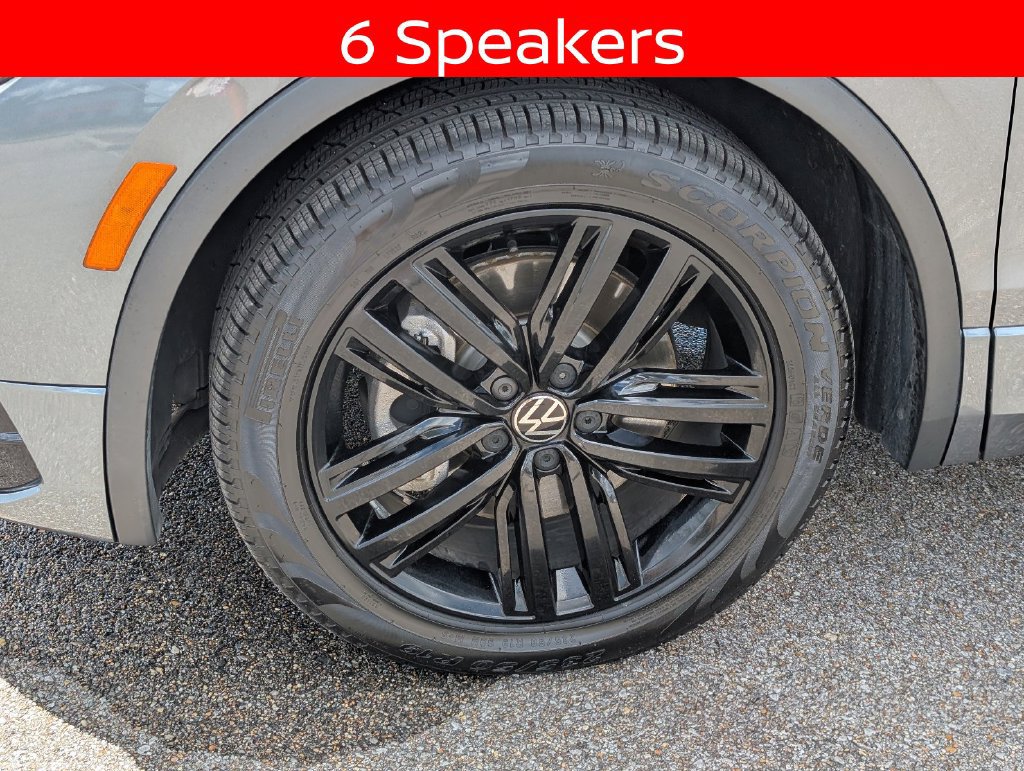 Used 2022 Volkswagen Tiguan SE R-Line FWD image 11