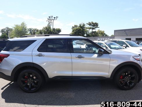 Used 2022 Ford Explorer ST w/ Equipment Group 401A image 6