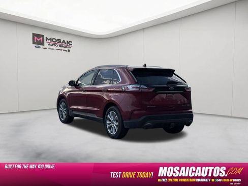 Used 2020 Ford Edge Titanium w/ Class II Trailer Tow Package AWD/4WD image 5