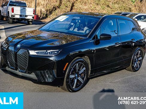 Used 2023 BMW iX xDrive50 w/ Premium Package image 16