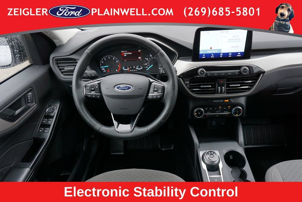 Used 2022 Ford Escape SE w/ Cold Weather Package FWD image 14