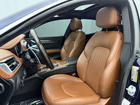 Used 2019 Maserati Ghibli S Q4 image 9