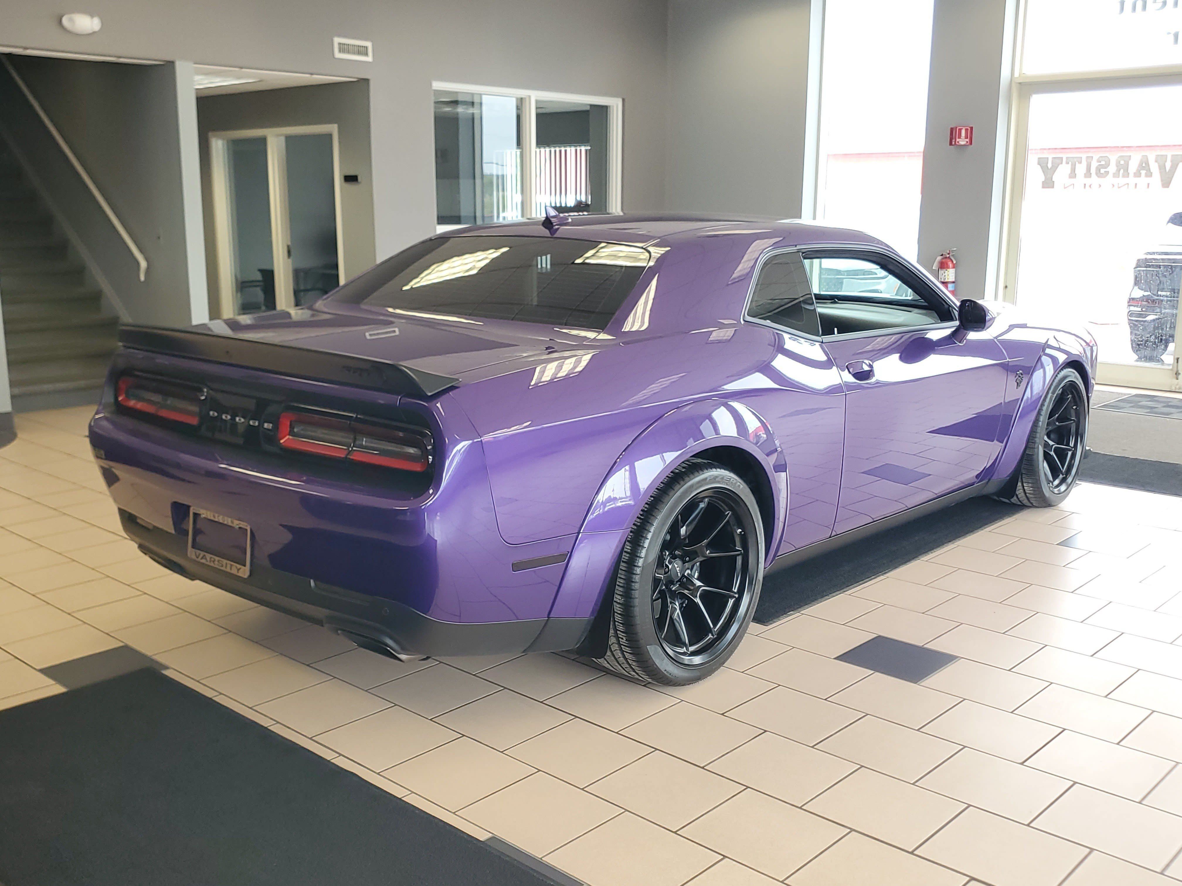 Used 2023 Dodge Challenger SRT Hellcat RWD image 6