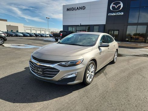 Used 2023 Chevrolet Malibu LT image 3