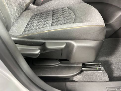 Used 2022 Chevrolet Equinox LT FWD image 7
