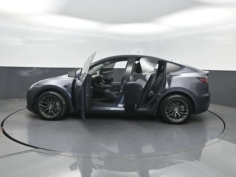 Used 2021 Tesla Model Y Long Range AWD/4WD image 33