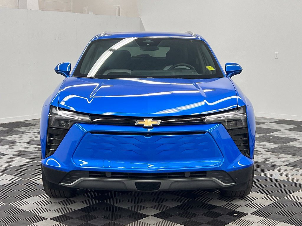 Used 2024 Chevrolet Blazer EV LT AWD/4WD image 2