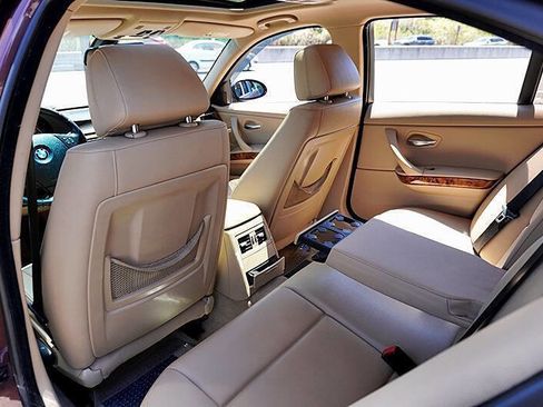 Used 2006 BMW 325i Sedan image 21