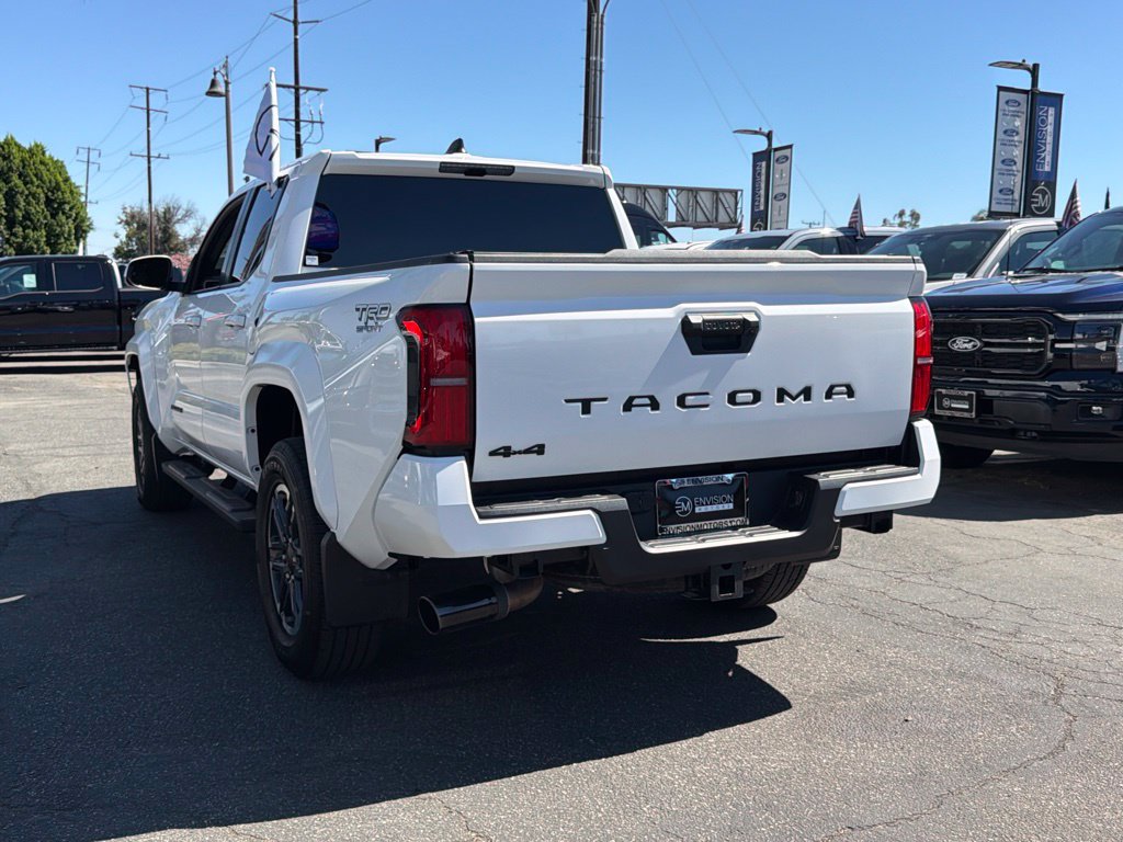 Used 2025 Toyota Tacoma 4x4 Double Cab image 10