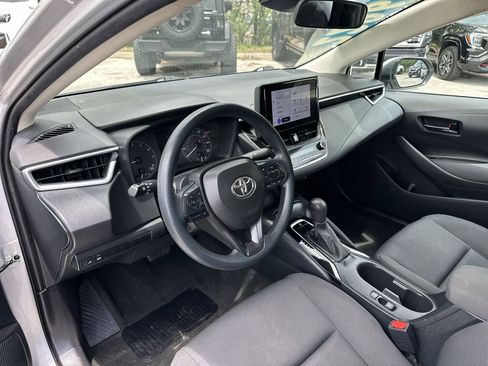 Used 2023 Toyota Corolla LE FWD image 10