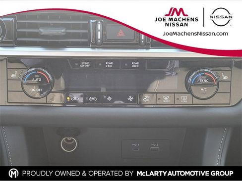 New 2025 Nissan Pathfinder SV w/ Black Appearance Package image 20