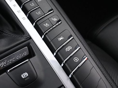 Used 2021 Porsche Macan GTS w/ Premium Package Plus (PF9) AWD/4WD image 47