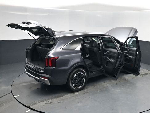 New 2026 Kia Sorento S image 20