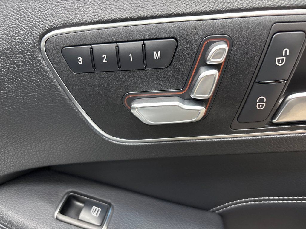 Used 2014 Mercedes-Benz E 350 4MATIC Wagon image 35
