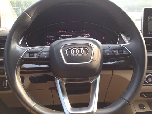 Used 2018 Audi Q5 2.0T Premium Plus w/ Premium Plus Package AWD/4WD image 38