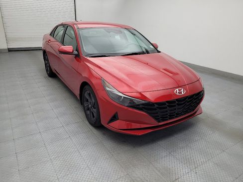 Used 2023 Hyundai Elantra SEL FWD image 13