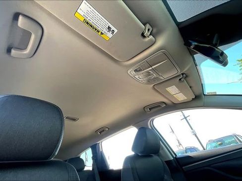 Used 2019 Hyundai Santa Fe SEL image 22