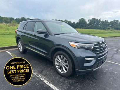 Certified 2024 Ford Explorer XLT w/ Equipment Group 202A
