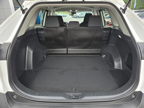 Used 2024 Toyota RAV4 LE AWD/4WD image 16