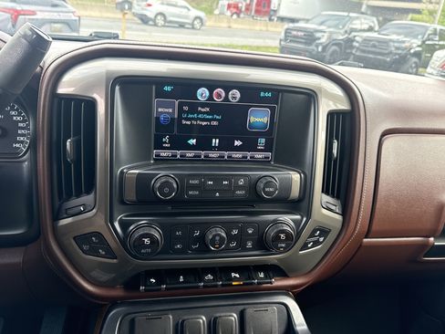 Used 2014 Chevrolet Silverado 1500 High Country w/ High Country Premium Package image 25