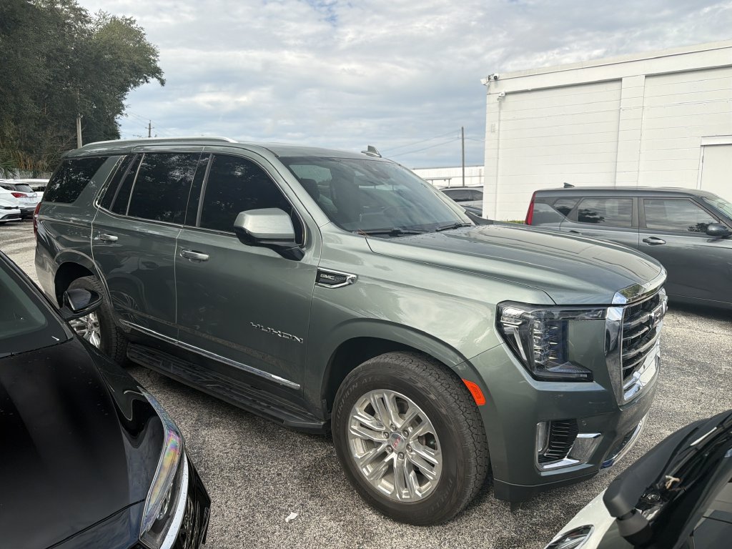 Used 2023 GMC Yukon SLT w/ Max Trailering Package AWD/4WD image 2