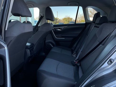 Used 2025 Toyota RAV4 XLE image 12