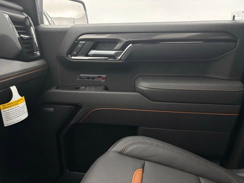New 2025 GMC Sierra 1500 AT4 w/ AT4 Premium Package image 37
