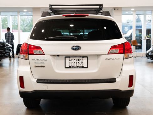 Used 2014 Subaru Outback 2.5i Limited image 5