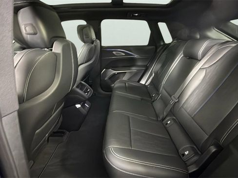 Used 2024 Cadillac Lyriq Luxury image 46