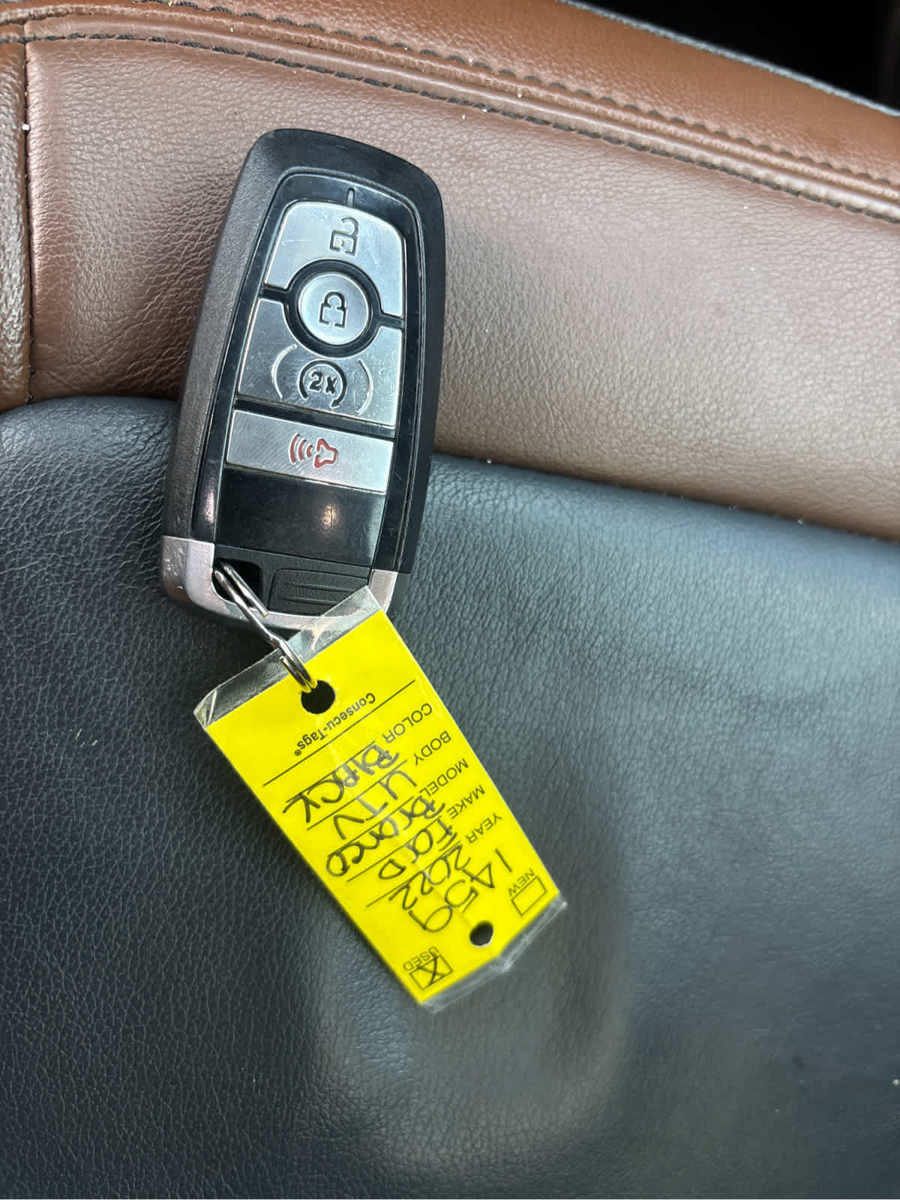 Used 2022 Ford Bronco Outer Banks w/ Sasquatch Package AWD/4WD image 26