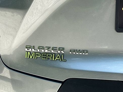 Certified 2025 Chevrolet Blazer LT AWD/4WD image 12